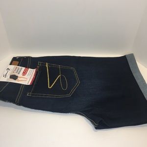 Seven jeans, Bermuda shorts, size 14, bnwt.